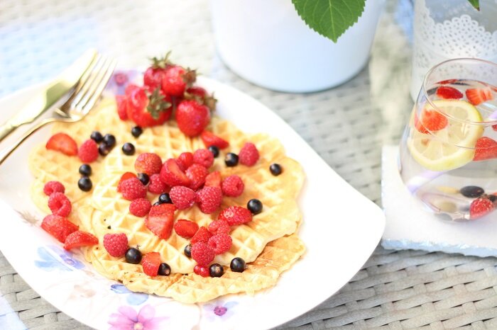 Joghurt Waffeln mit Beeren (1)